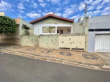 house em Rua Sargento Ananias de Oliveira, Marília - Marília - SP