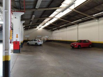 industrial em Rua Tenente Virmondes, Centro - Uberlândia - MG