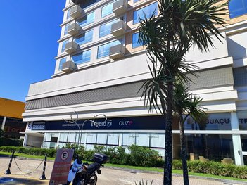 office em Rua Sebastião Furtado Pereira, Barreiros - São José - SC