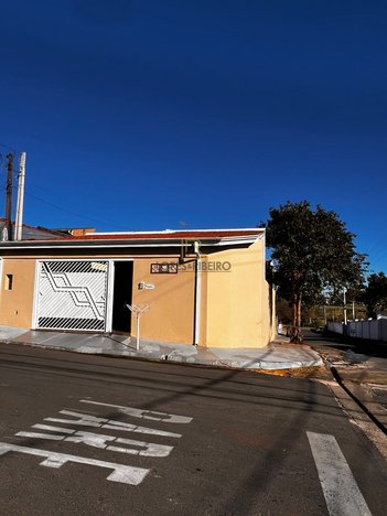 house em Rua Antônio Bernardo, Vila Guimarães - Botucatu - SP