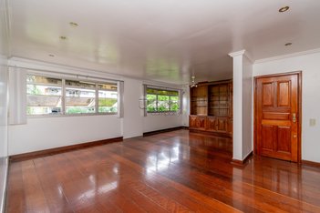 apartment em Rua Professor Cristiano Fischer, Jardim Botânico - Porto Alegre - RS