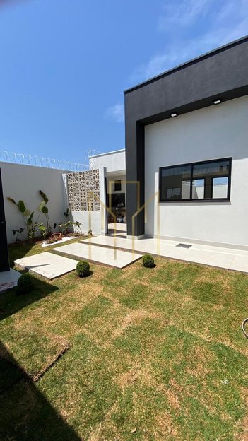 house em Rua Carlos Roberto de Paiva, Novo Mundo - Uberlândia - MG