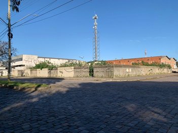 agricultural em Avenida Palmira Gobbi, Humaitá - Porto Alegre - RS