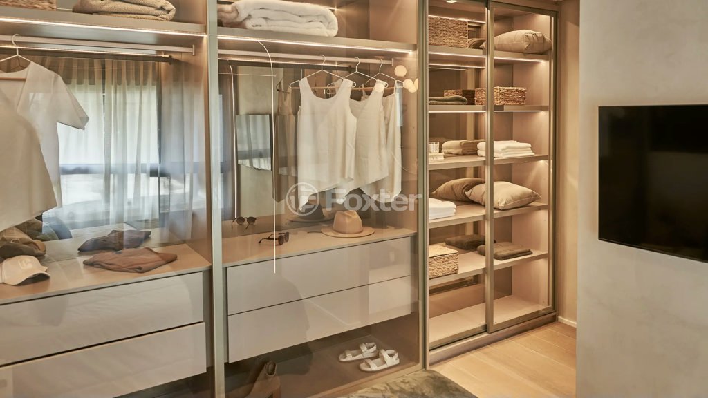 closet-moderno-com-iluminacao-integrada