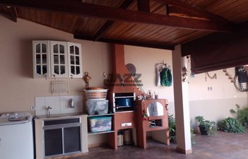 house em Rua Bahia, Centro - Jacareí - SP