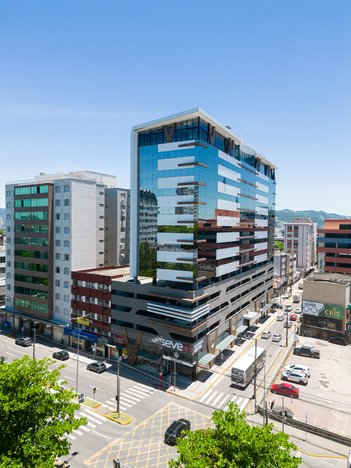 office em Avenida Marcolino Martins Cabral, Vila Moema - Tubarão - SC