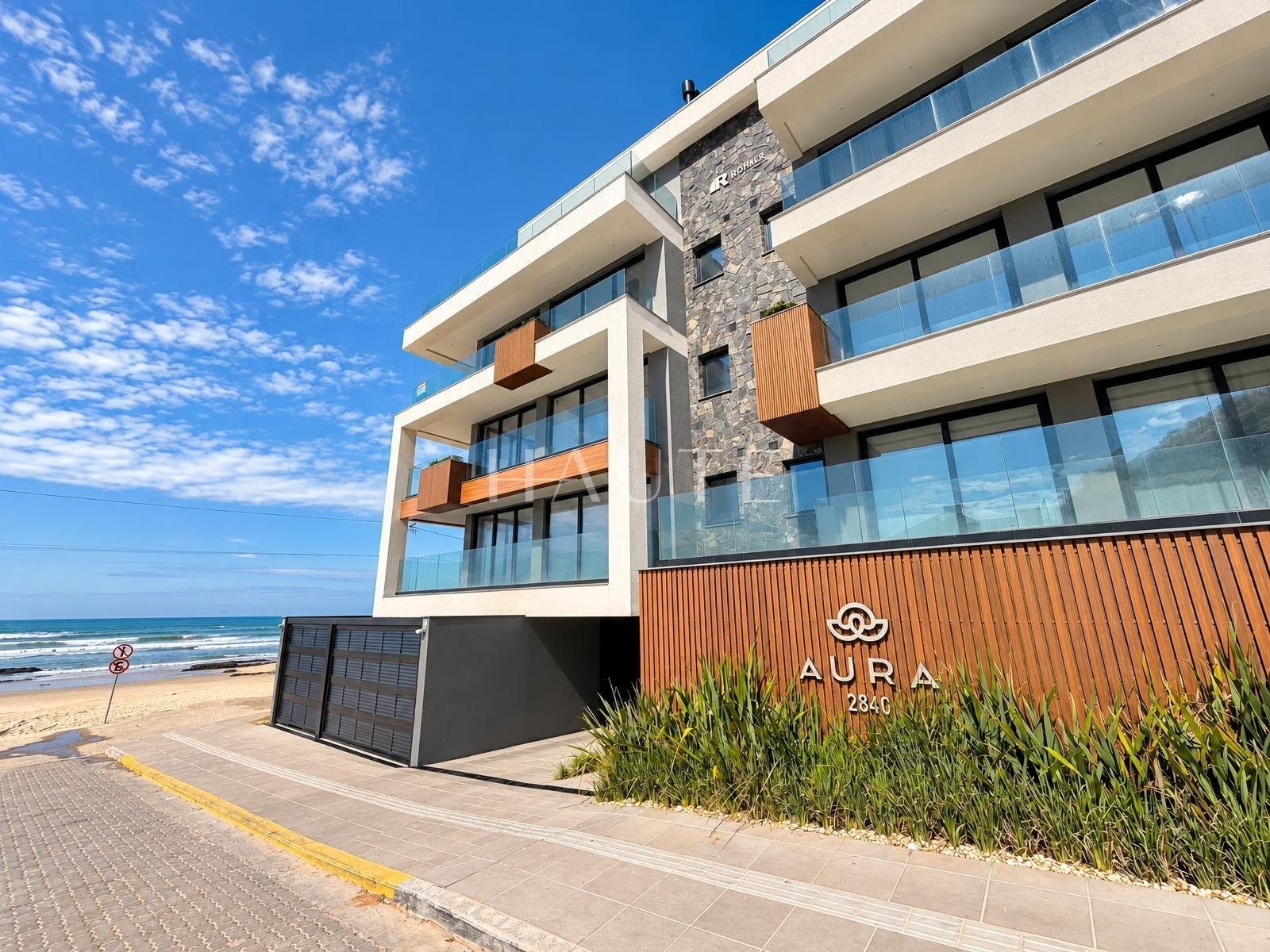 Apartamento 302 no Aura Beira-Mar, Praia da Cal, Torres/RS
