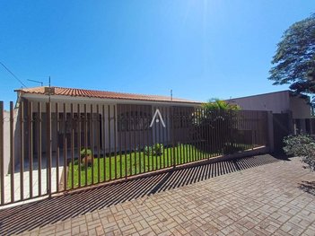 house em Rua Osvaldo Cruz, Centro - Cascavel - PR