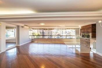 apartment em Rua Carlos Trein Filho, Auxiliadora - Porto Alegre - RS