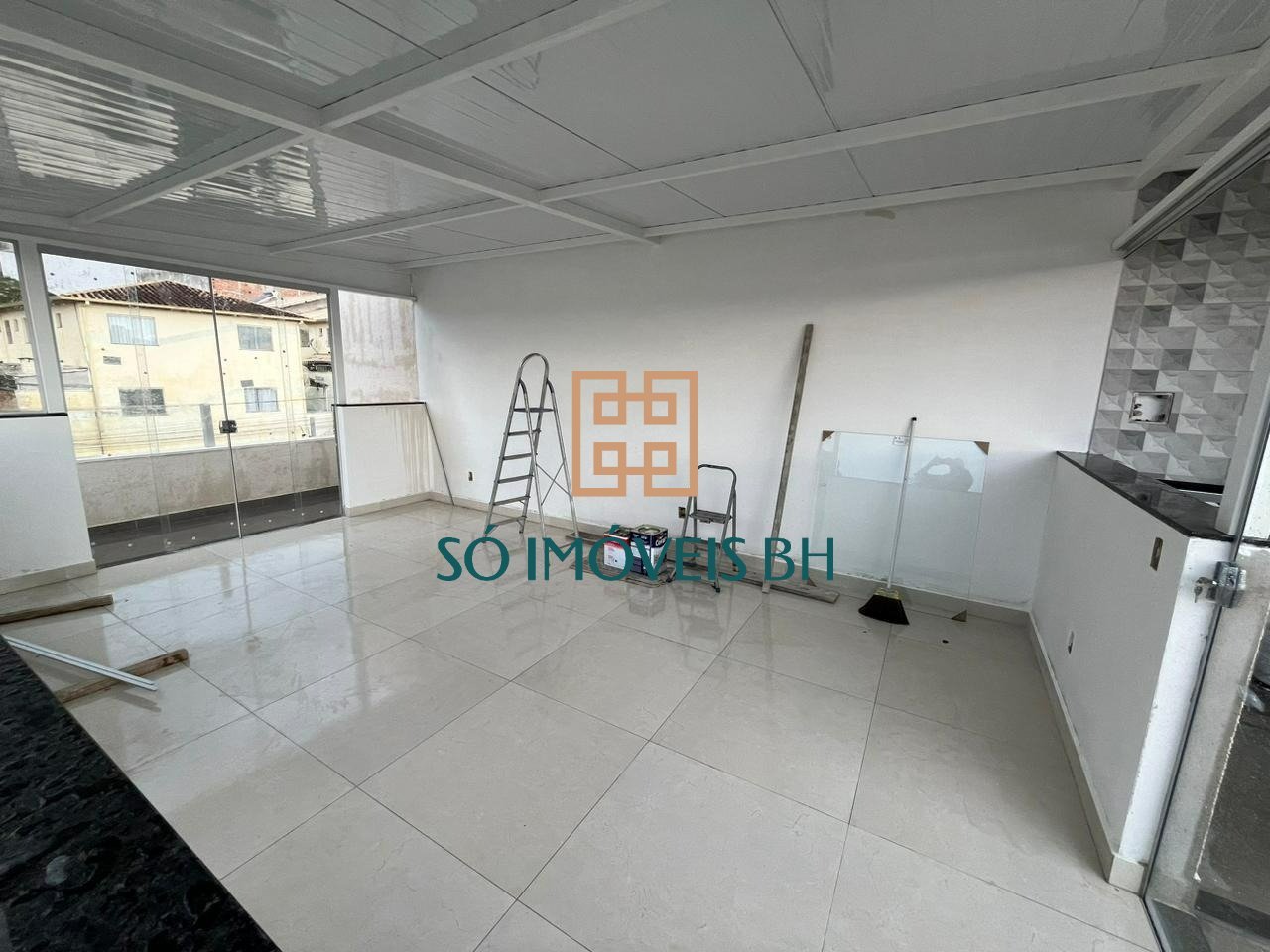 e18b6b49-0002-4f2f-b13b-97fb563a65b5