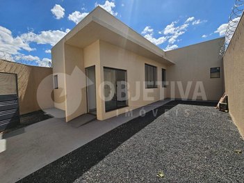 house em Rua Aziza Nicolau Daud, Shopping Park - Uberlândia - MG