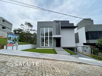 house em Av. Das Arapongas, Ariribá - Balneário Camboriú - SC