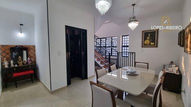 house em Rua Doutor Cardoso de Almeida, Centro - Botucatu - SP