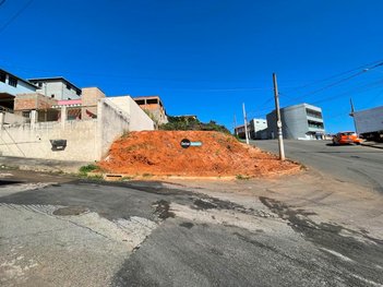 land_lot em Rua Maria Izabel Simões Vieira, Bela Vista - Ouro Branco - MG