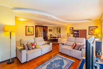 apartment em Rua Coronel Aurélio Bitencourt, Rio Branco - Porto Alegre - RS