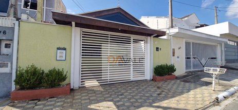 house em Avenida Sérgio Milliet da Costa e Silva, Loteamento Villa Branca - Jacareí - SP