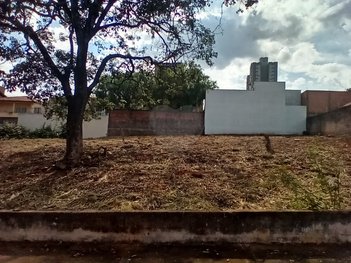 land_lot em Rua Ilha de Malta, Jardim Santos Paulo - Londrina - PR