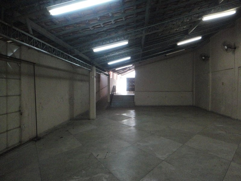 IM�VEL COMERCIAL  NA VILA MARIA J� ALUGADO