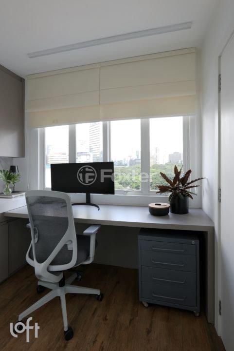 02_Office IMG_7592-1.jpg