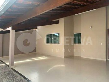 house em Rua João Ângelo Schiavinato, Segismundo Pereira - Uberlândia - MG