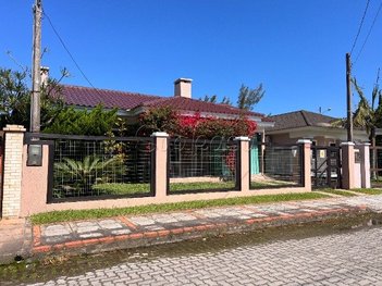 house em Rua Rio Comandaí, Centro - Xangri-Lá - RS