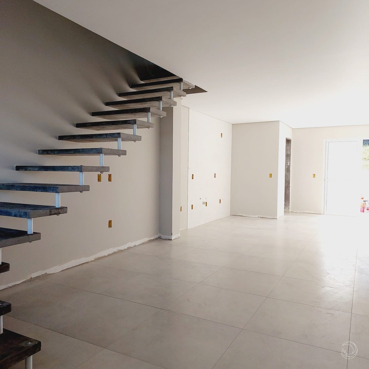2-sobrado-com-2-suites-em-areias-sao-jose