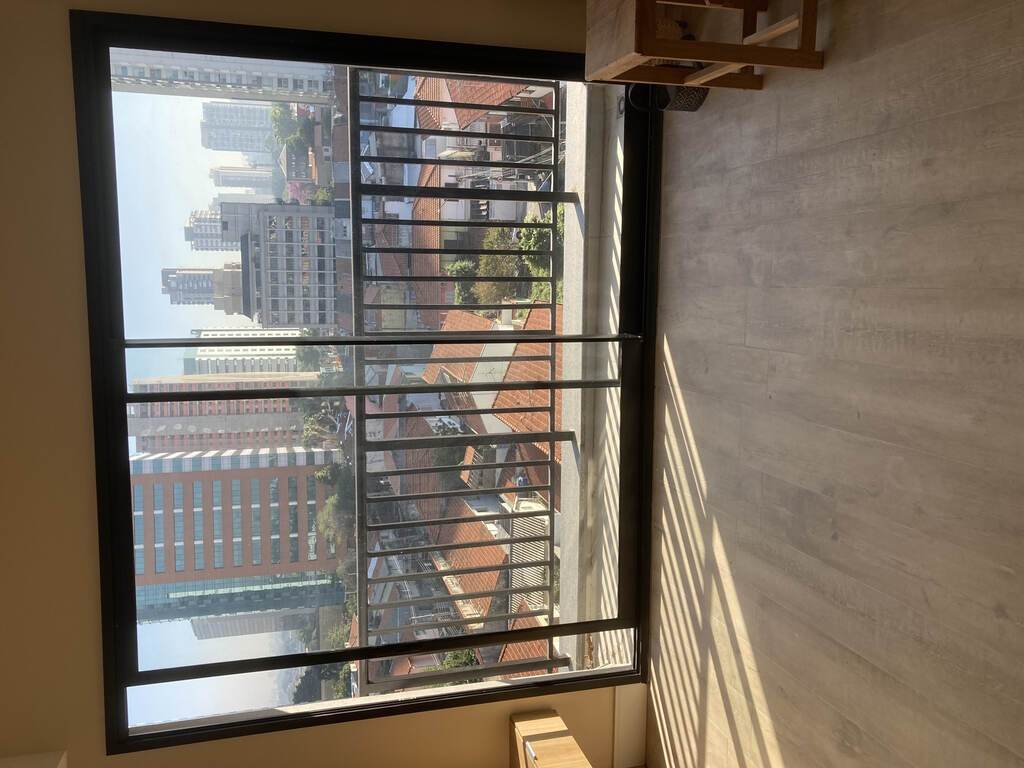 img0