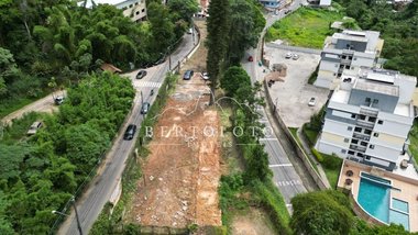 land_lot em Estrada José Carneiro Dias, Samambaia - Petrópolis - RJ
