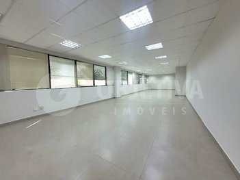office em Avenida dos Vinhedos, Morada da Colina - Uberlândia - MG