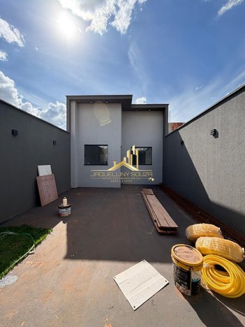 house em Rua Maria Madalena Leão de Castro, Residencial Recanto dos Ipês - Rio Verde - GO