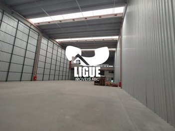 industrial em Avenida dos Estados, Parque Jaçatuba - Santo André - SP