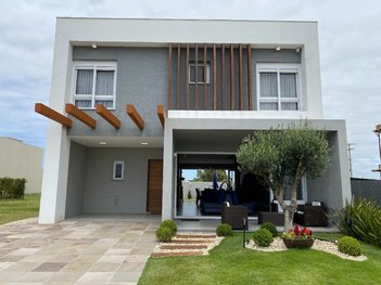 house em Rua Rio Divisa, Centro - Xangri-Lá - RS
