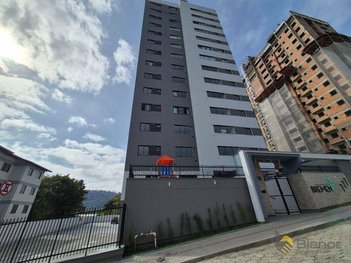 apartment em Rua Guabiruba, Água Verde - Blumenau - SC