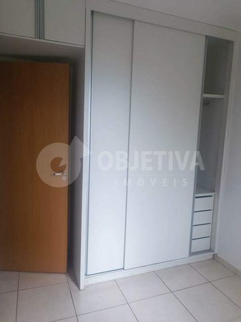 apartment em Alameda Paulo César Santana, Jardim Holanda - Uberlândia - MG