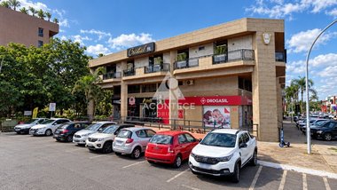 business em CLN 311 Bloco E, Asa Norte - Brasília - DF