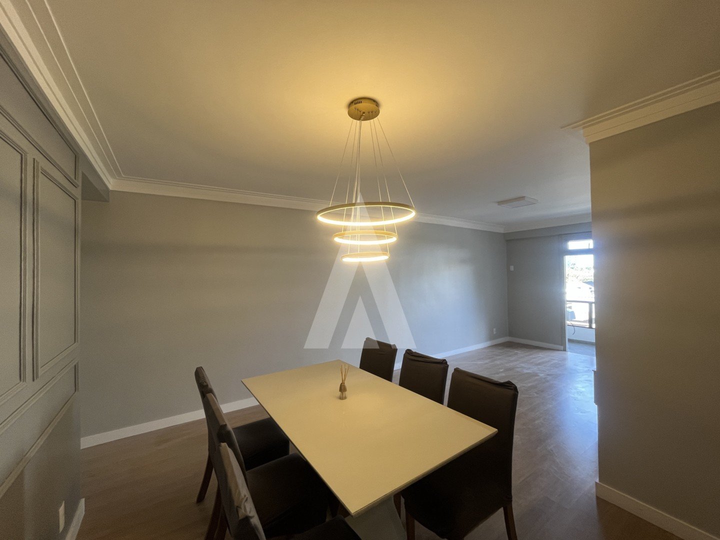 SALA DE ESTAR / JANTAR