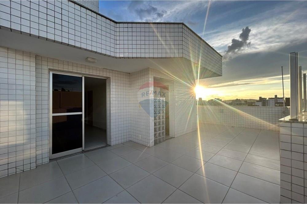 Cobertura com 4 quartos — Castelo, Belo Horizonte