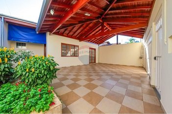 house em Rua Antônio Canassa, Jardim Dom Bosco - Araras - SP