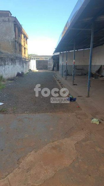 garage em Avenida Afonso Pena, Nossa Senhora Aparecida - Uberlândia - MG