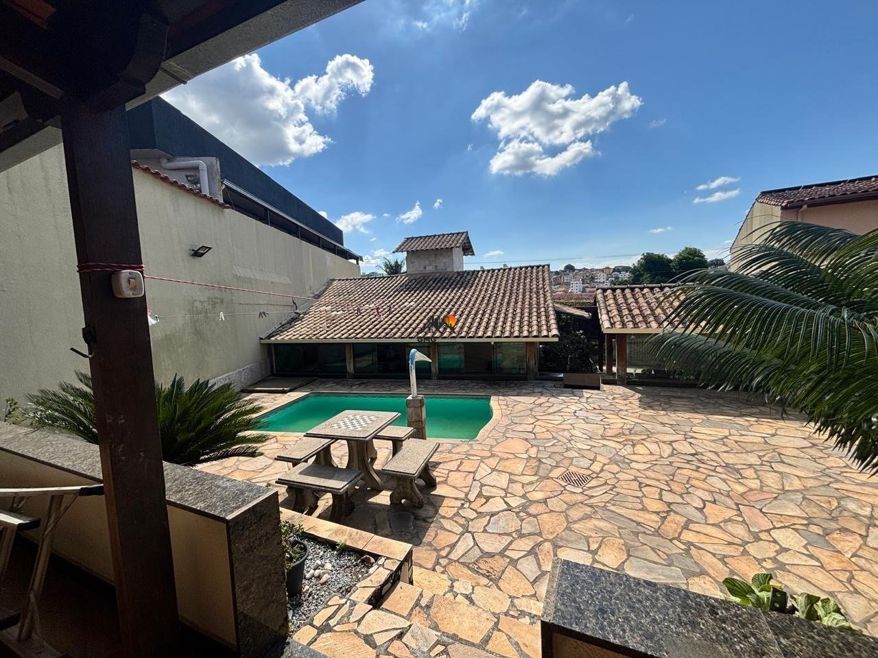Casa com 3 quartos — Copacabana, Belo Horizonte