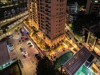 apartment em Avenida Duquesa de Goiás, Real Parque - São Paulo - SP