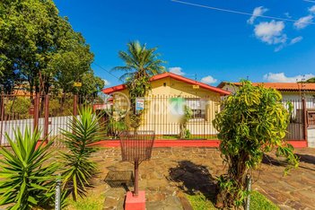 house em Rua Doutor Adroaldo Mesquita da Costa, Sarandi - Porto Alegre - RS