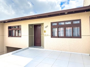 house em Rua Raul Obladen, Itália - São José dos Pinhais - PR