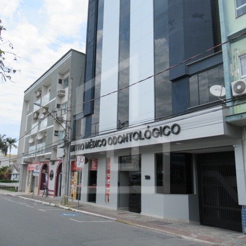 Fachada - Sala 405 - Rua Guilherme Weege, 50