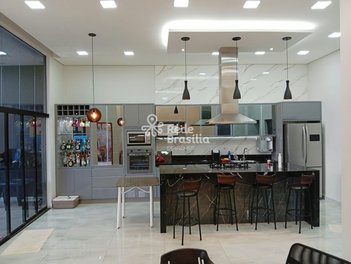 house em SHA Conjunto 4, Setor Habitacional Arniqueira (Águas Claras) - Brasília - DF
