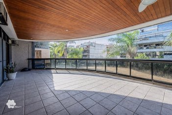 apartment em Rua Clóvis Salgado, Recreio dos Bandeirantes - Rio de Janeiro - RJ