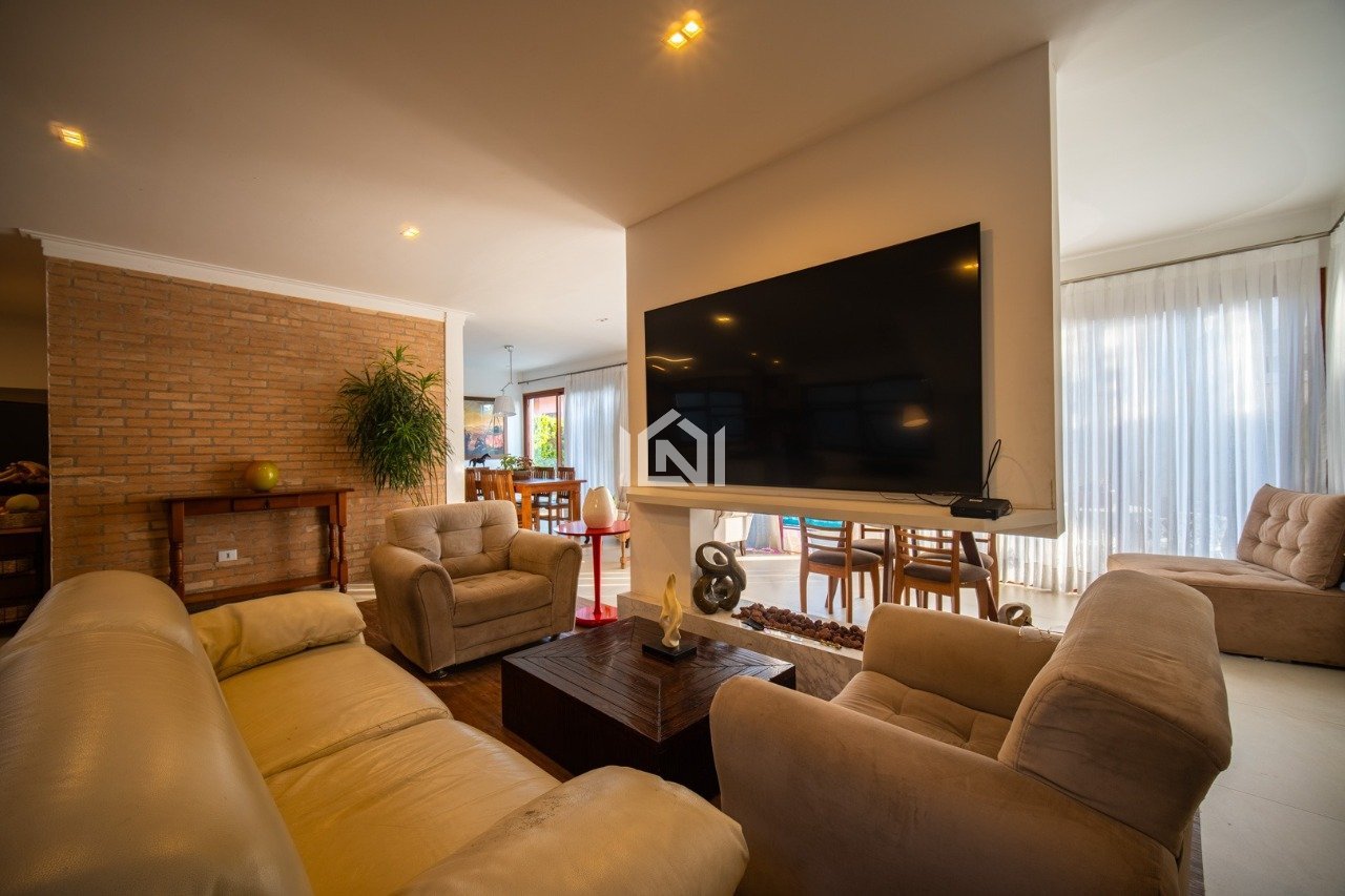 casa a venda no condominio aldeia da fazendinha - sala de tv