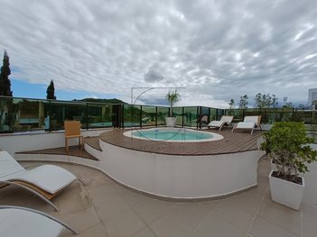 apartment em Avenida dos Dourados, Jurerê Internacional - Florianópolis - SC