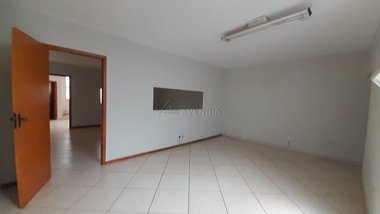 office em Avenida Bandeirantes, Vila Ipiranga - Londrina - PR