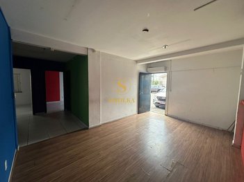 commercial_building em Rua Marinho Artur Mariano, Forquilhinha - São José - SC